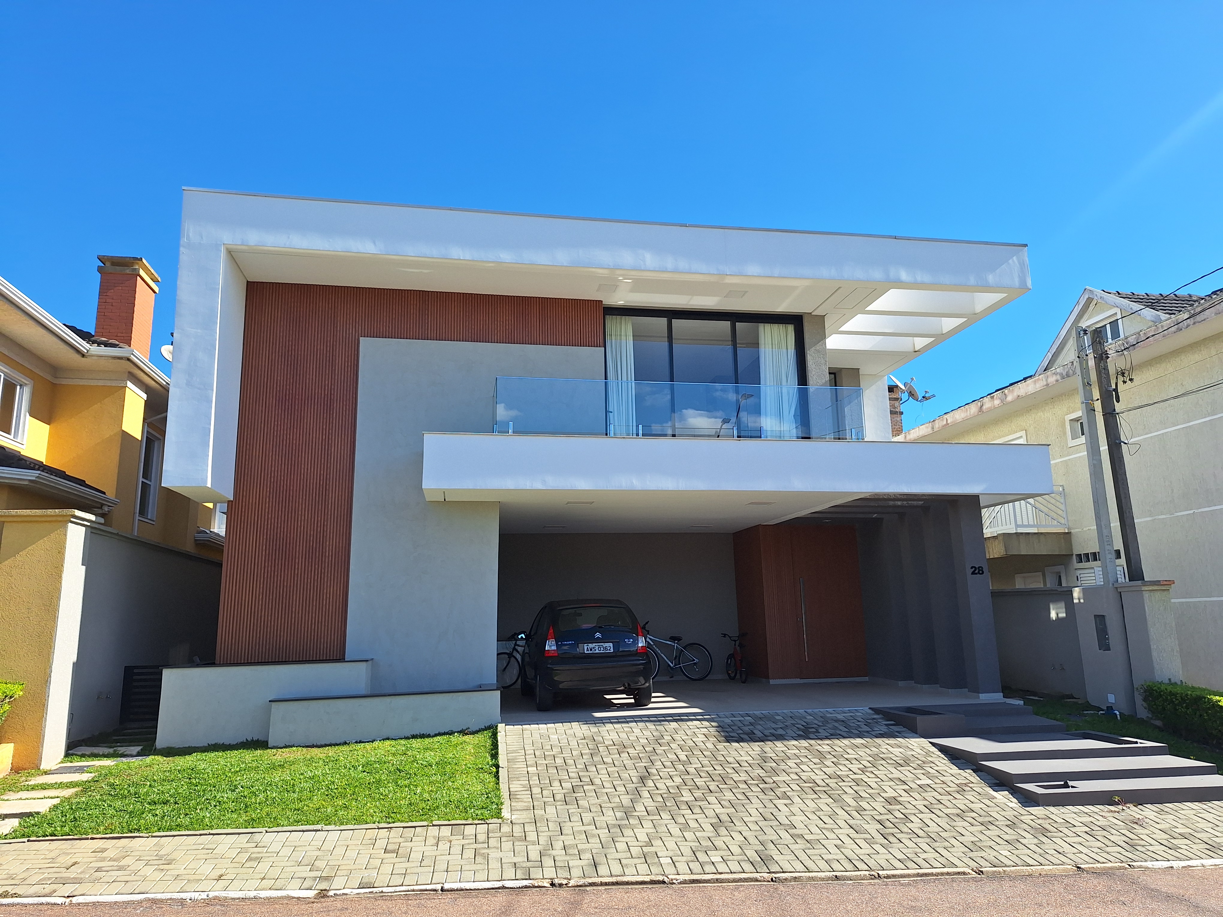 Sobrado de 230m² no Umbará